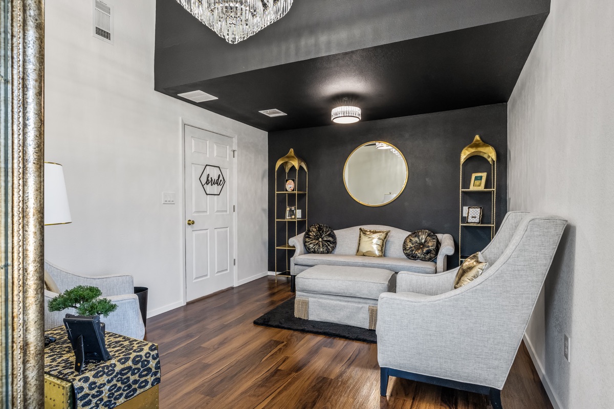 Open floor for daytime gathering