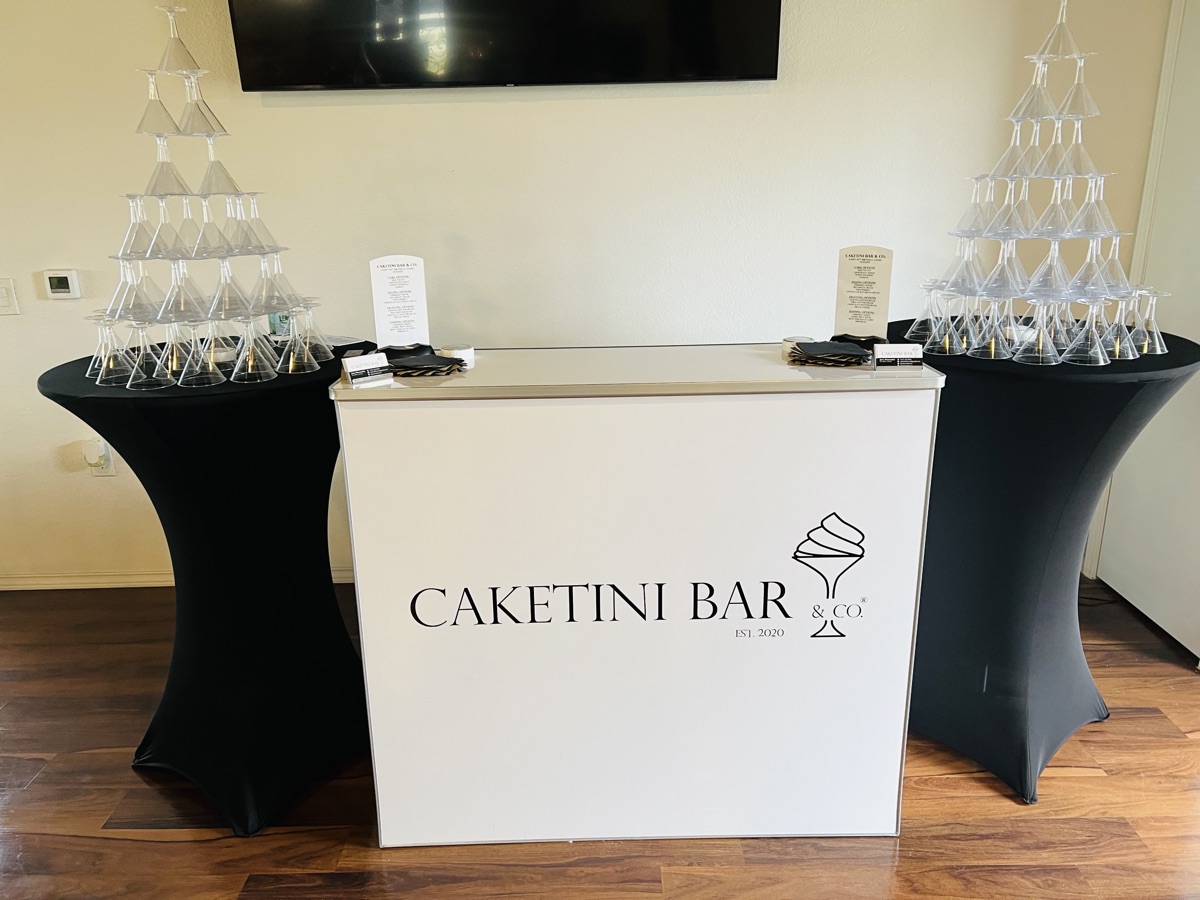 Caketini Bar dessert display